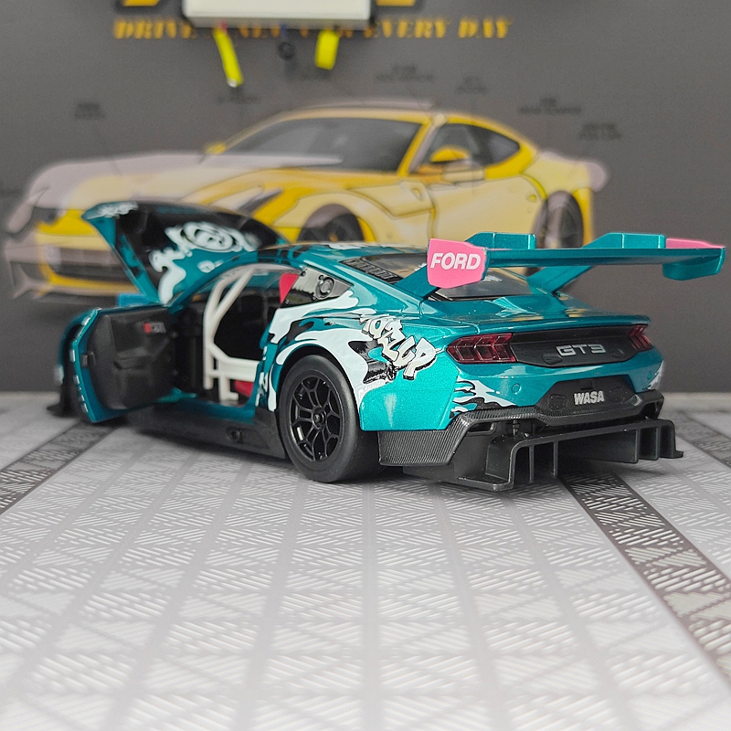 CCA 1:24 Ford Mustang GT3 allo - Audio Music Car reseña y precio