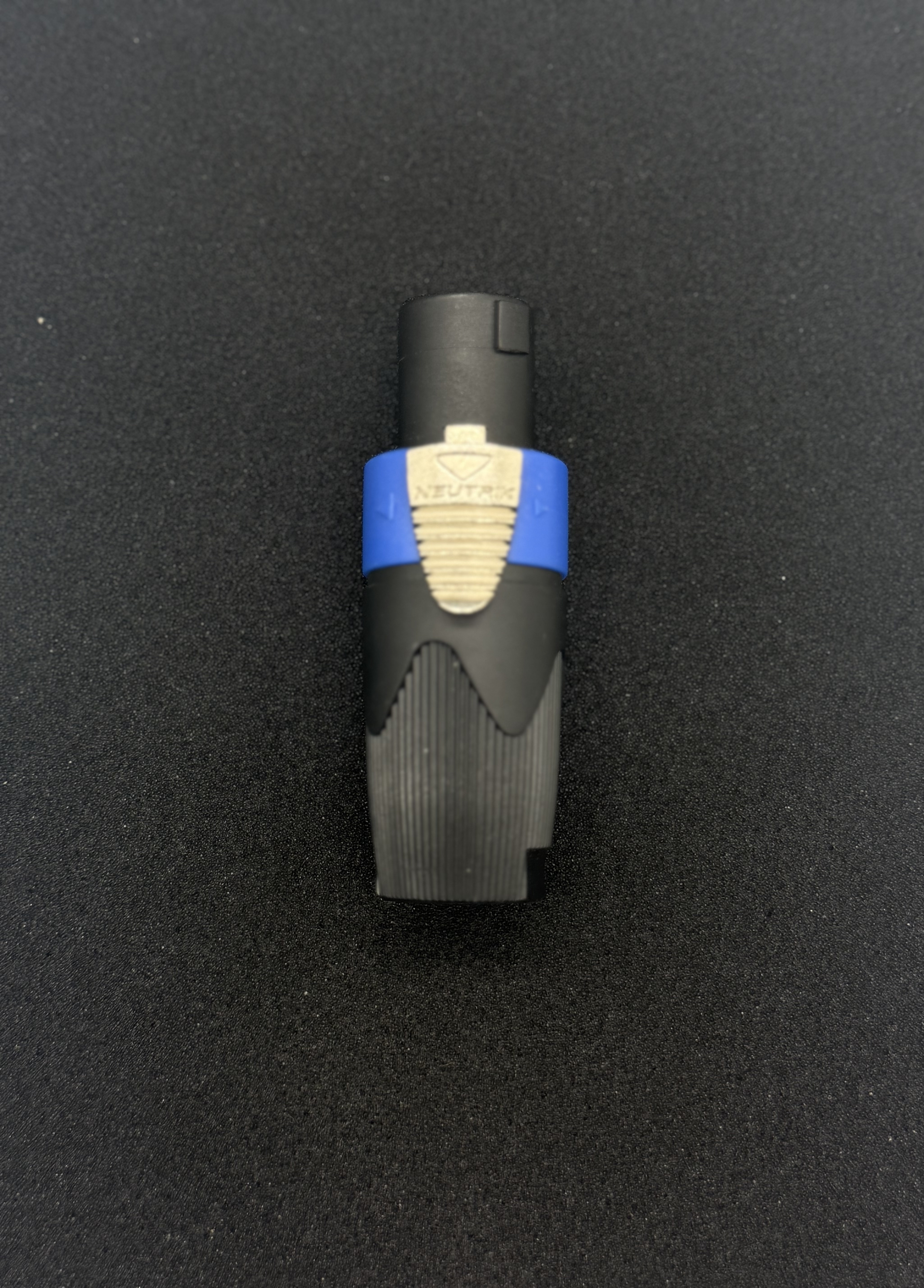 NEUTRIK four-core 4P XLR speak - Xlr Microphone Condenser reseña y precio